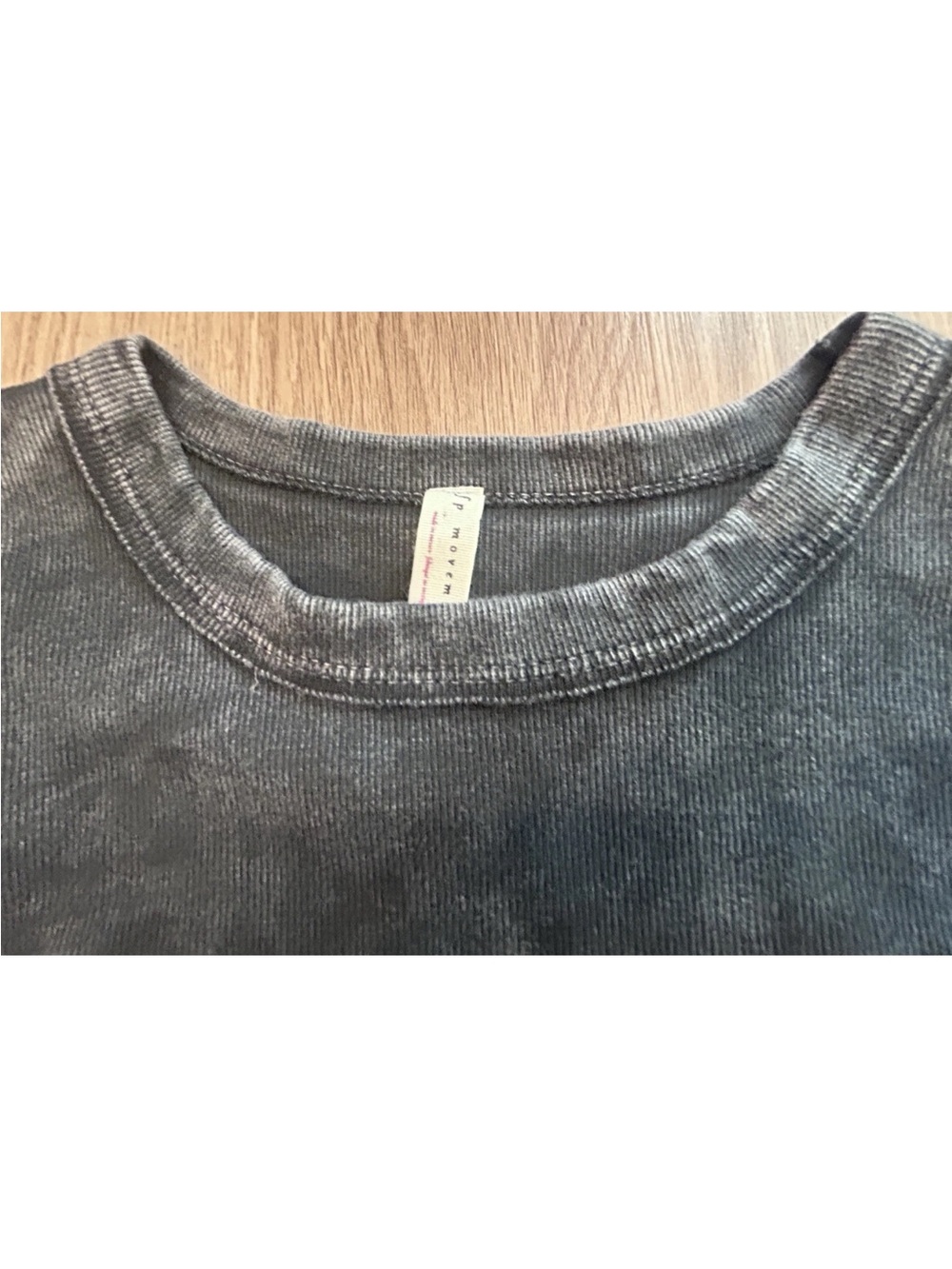 Free People Movement Long Sleeve Ribbed Crew Neck Top Size Medium - Picture 3 of 10